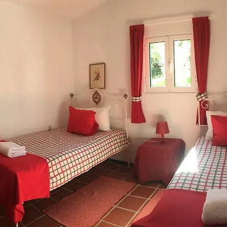 Casa Dos Mangues Сан-Мартинью-ду-Порту