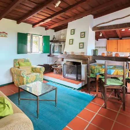 Casa Dos Mangues * Сан-Мартинью-ду-Порту